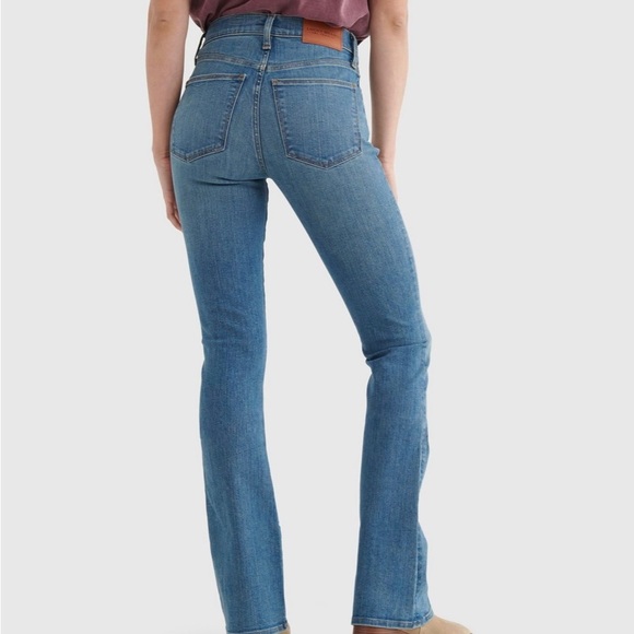 Lucky brand high rise bootcut jeans - Picture 2 of 6